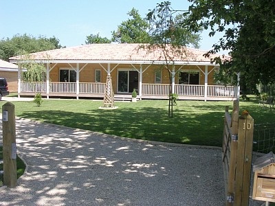 Hourtin house rental - House and garden